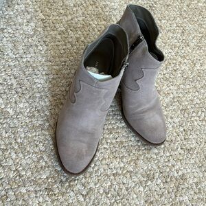 Marc Fisher Stefani natural suede ankle bootie size 8 1/2